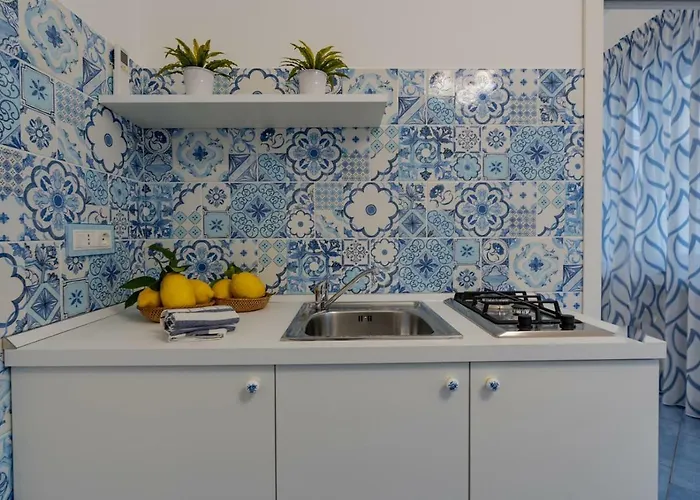 Casa Azulejos * Майори